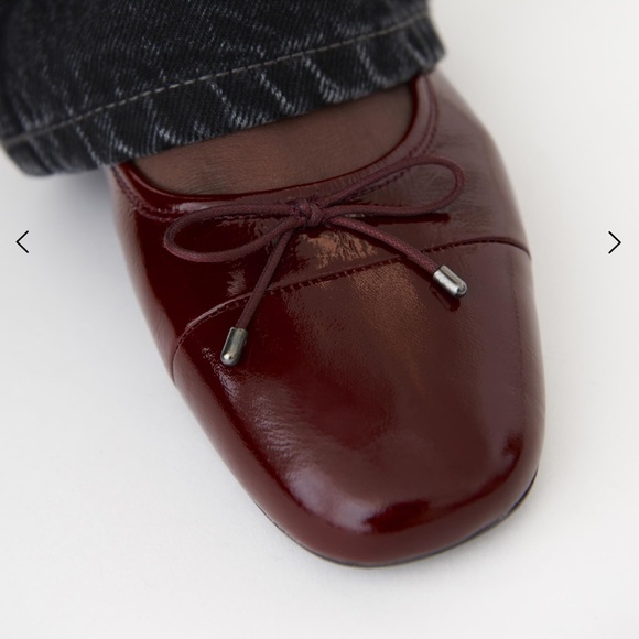 Vagabond oxblood flats with bow shoes - Picture 3 of 7